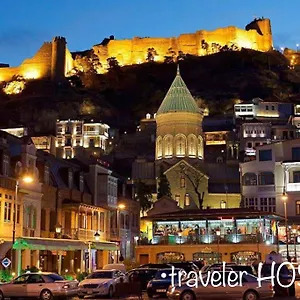 traveler-hostel.alltbilisihotels.com/