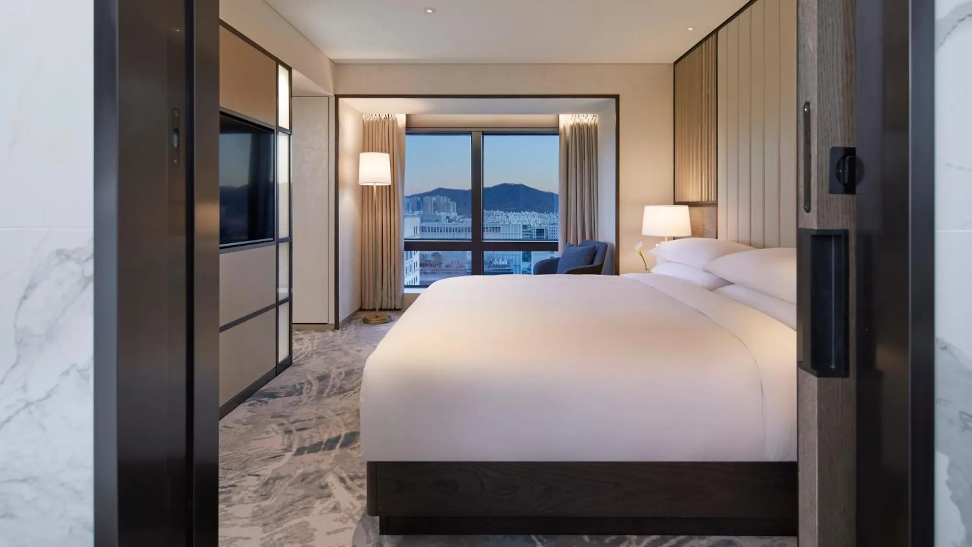 Отель Grand Intercontinental Seoul Parnas By Ihg